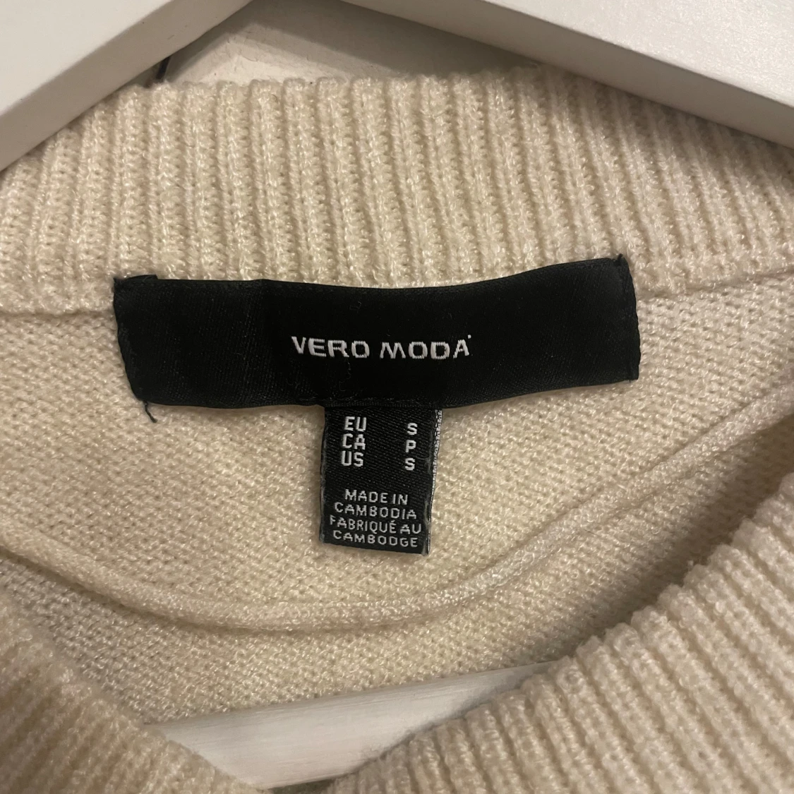 Stickad tröja  - 91