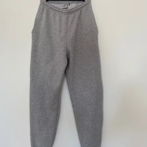 Mjukisbyxor  - Säljer dessa fina och sköna byxor då de har blivit försmå💞 