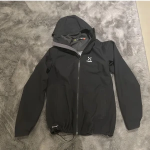 Haglöfs jacka  - Inga defekter, bra skick! 