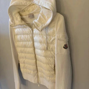 Moncler Cardigan - Fint skick