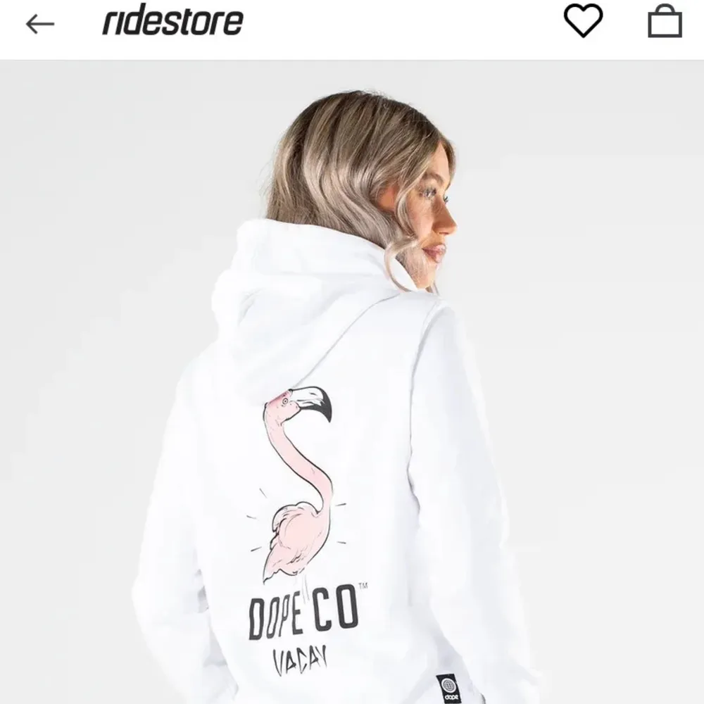 Säljer min super fina Dope hoodie då den är lite för liten, super fin o super bra skick. Storlek 38 men skulle säga att den sitter mer som en 34. 🤍🤍. Hoodies.