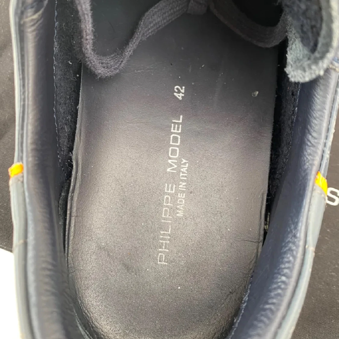 Philippe model  - 92