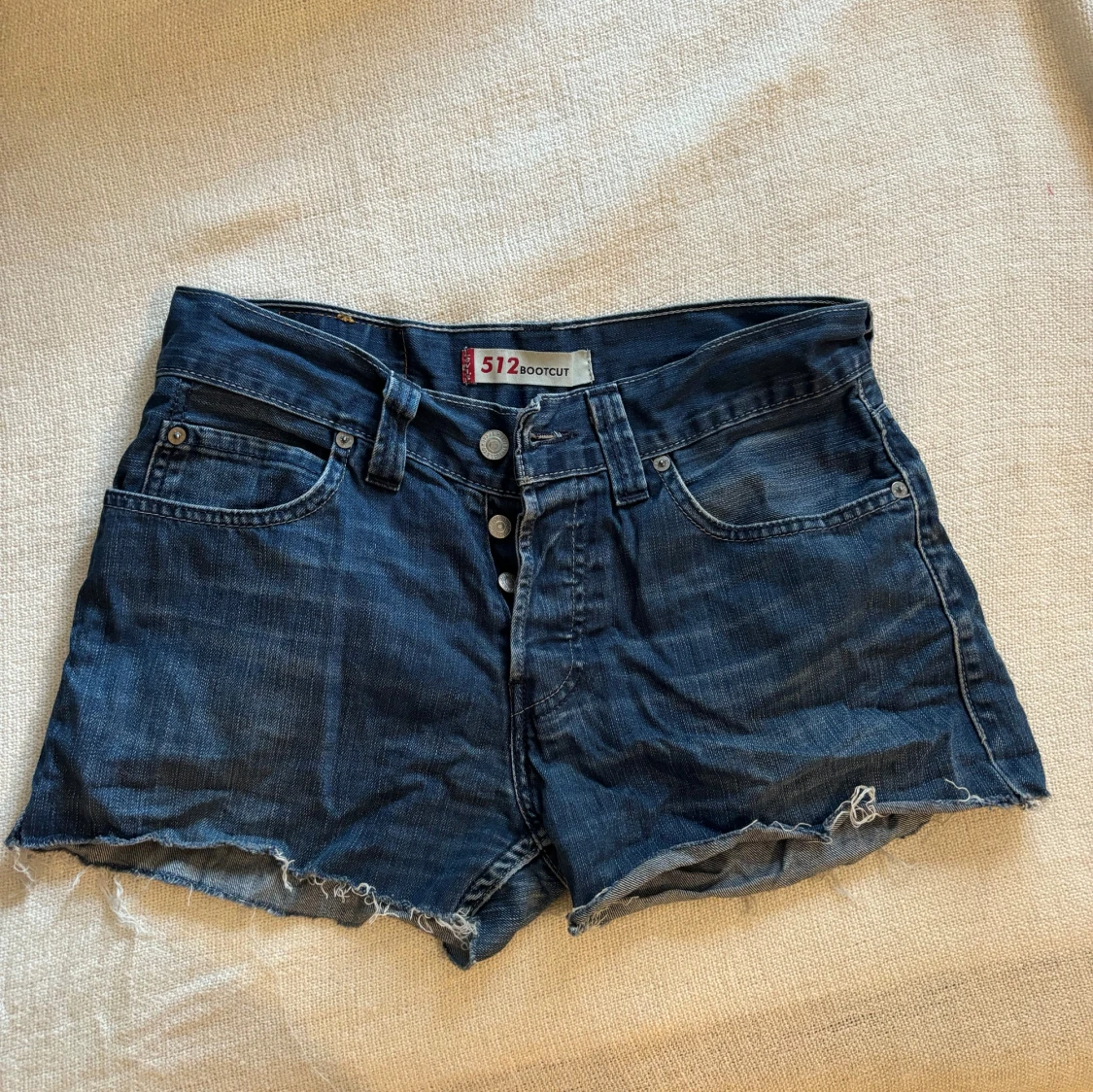 Levis shorts  - 90