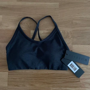 Sport-bh  - Sport-bh från Relode i storlek XS. Oanvänd med prislapp kvar 
