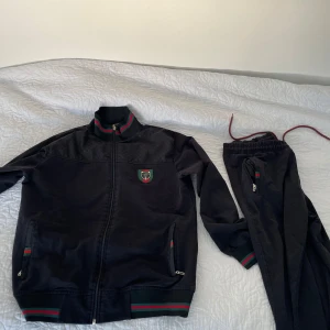 Gucci Dress - Säljer min knappt använda Gucci dress. Använd fåtal gånger. Storlek passar S/M