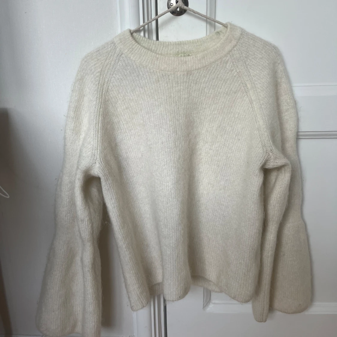 Vit stickad tröja - 90