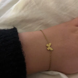 Armband - Superfint armband från Edblad. Guldpläterat🥰Använt 2-3 gånger så i mycket bra skick❤️