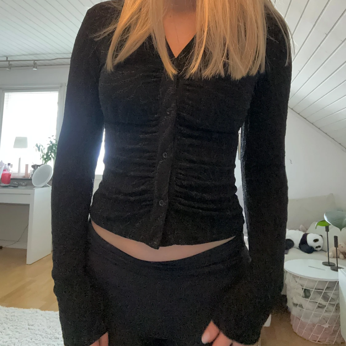 Svart glittrig blus - 1