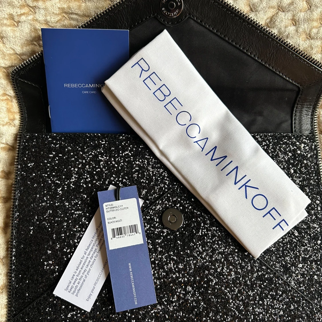 Svart glittrig kuvertväska från Rebecca Minkoff - 2