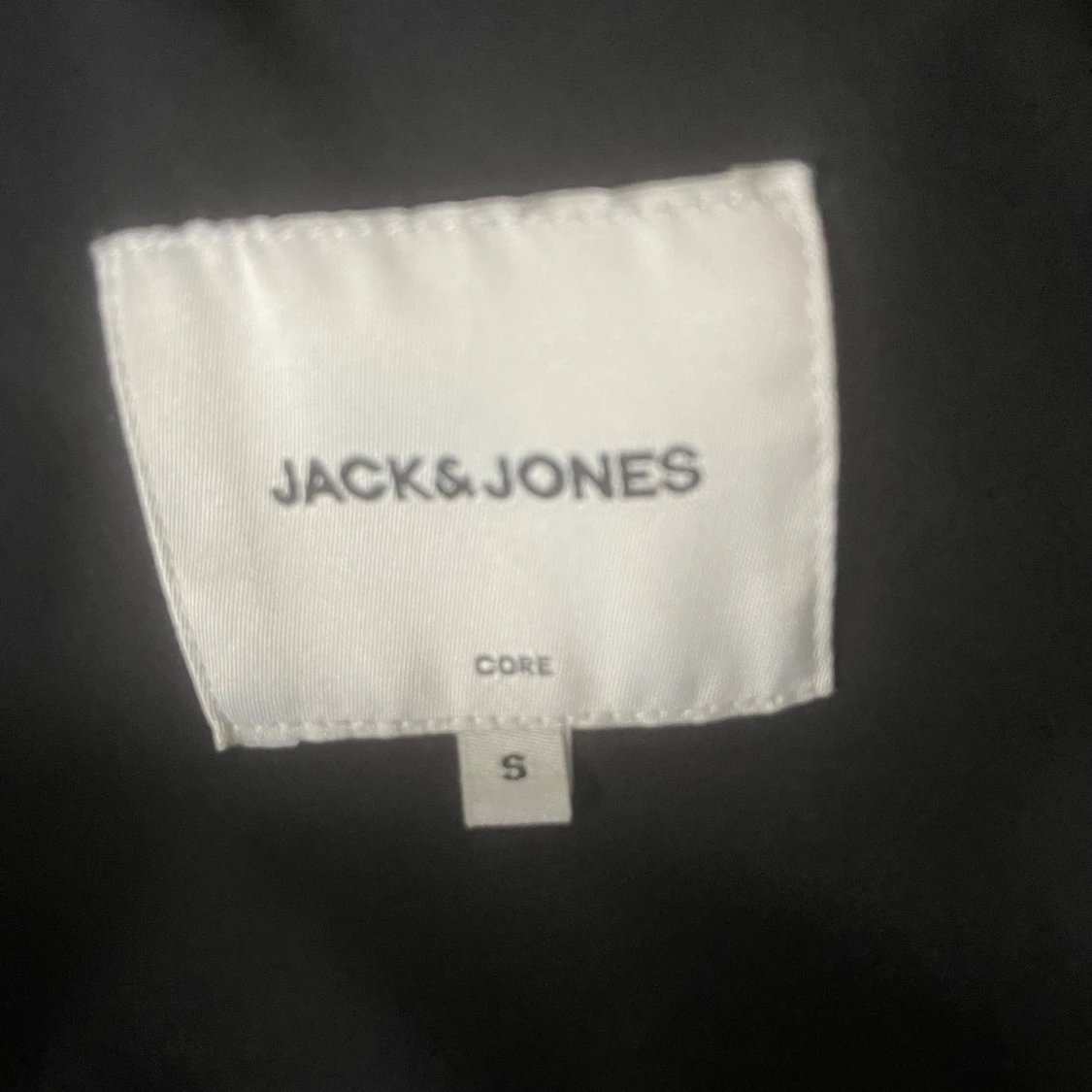 Svart jacka från Jack & Jones - 2