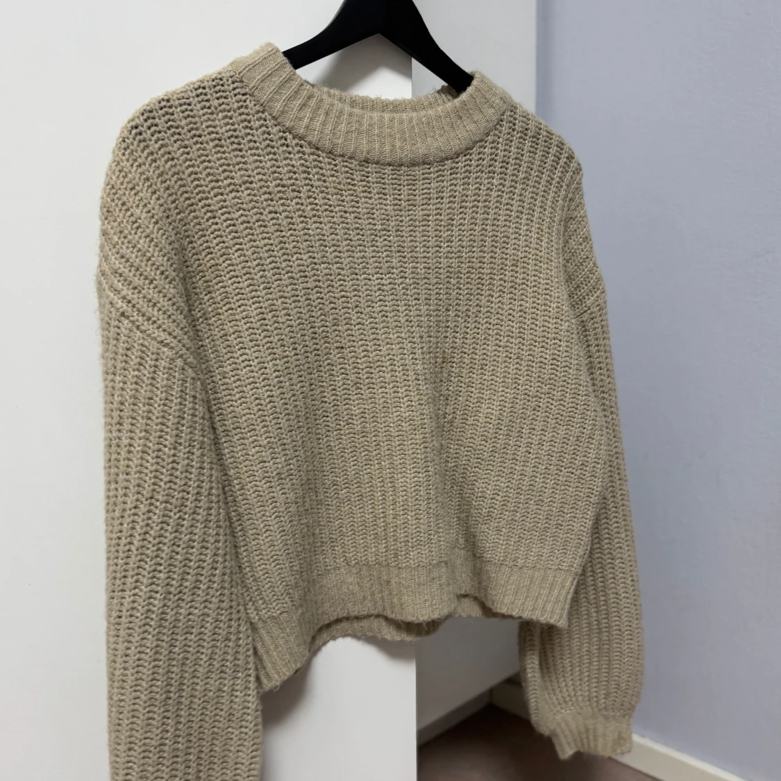 Beige stickad tröja från VILA