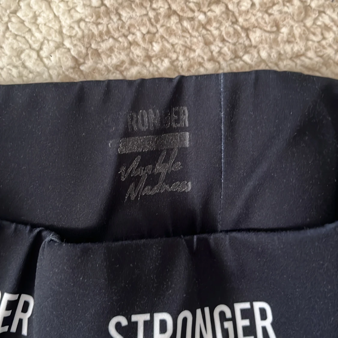 Mönstrade tights från Stronger - 2