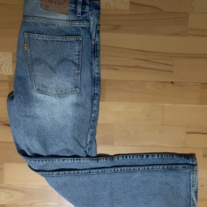 Levis 517 vintage jeans  - Snygga Levi’s 517 i bra skick! Har själv fått flera komplimanger när jag haft på mig de. Priset kan diskuteras, hör av er om ni har frågor! ☺️