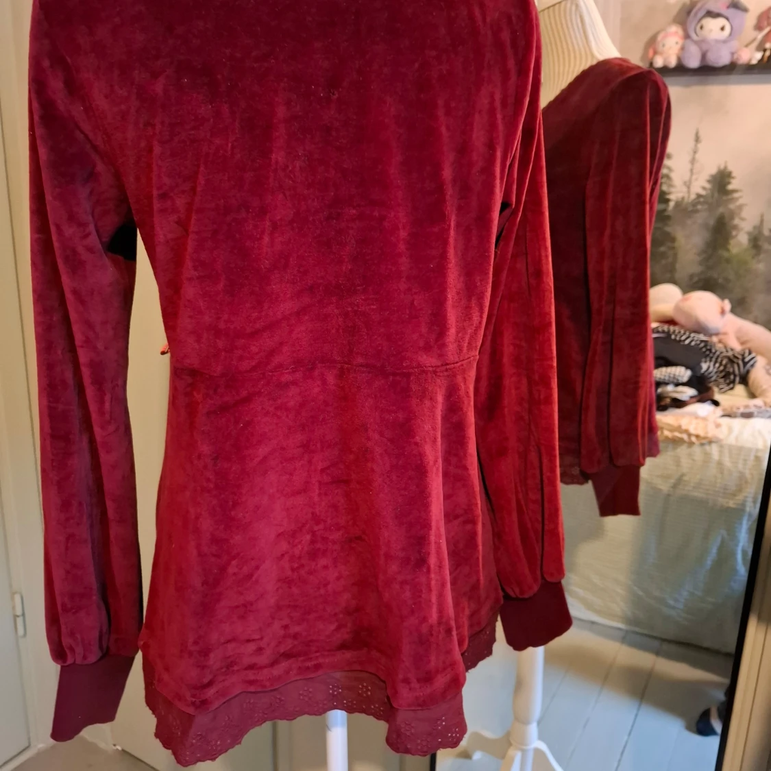Vinröd velourtröja från blooming  - 1