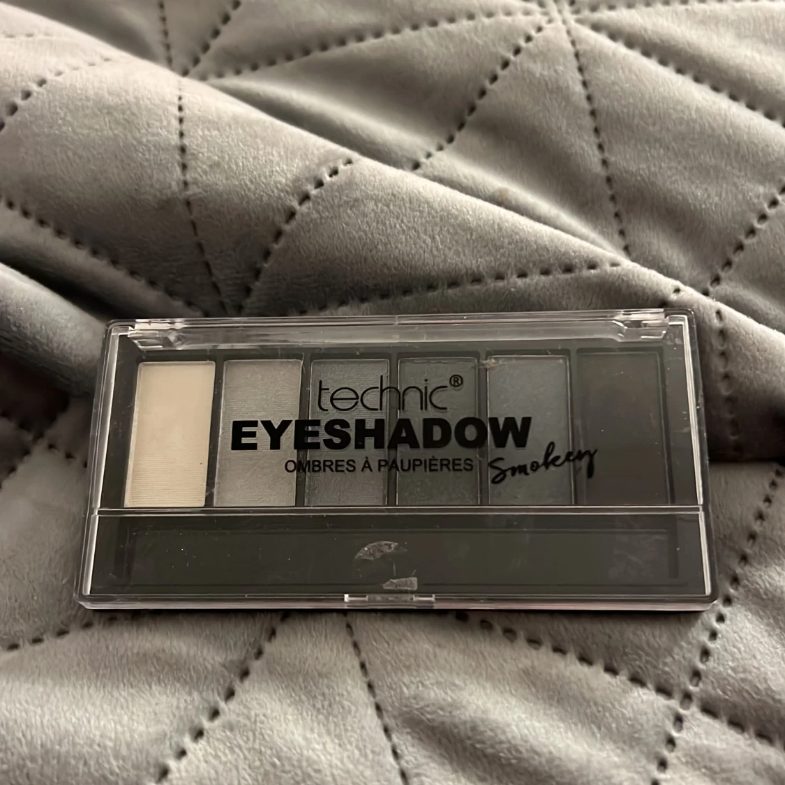 Ögonskuggspalett Smokey från Technic