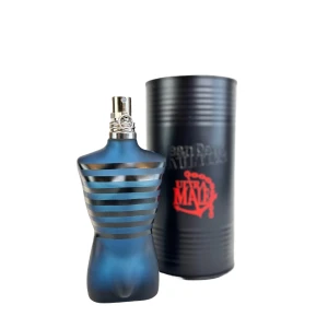 Jean Paul Gaultier ultra male  - Jean Paul Gaultier Ultra Male: (NOTER) Toppnoter: Bergamott, päron, lavendel, mynta, citron Hjärtnoter: Kanel, salvia, kumarin Basnoter: Svart vanilj, ambra, cederträ, patchouli (PRIS) * 3ml - 79kr 5ml - 95kr Perfekt för att testa parfymen och se om den blir din nya favorit. Beställ enkelt via DM eller pả Plick redan idag! w