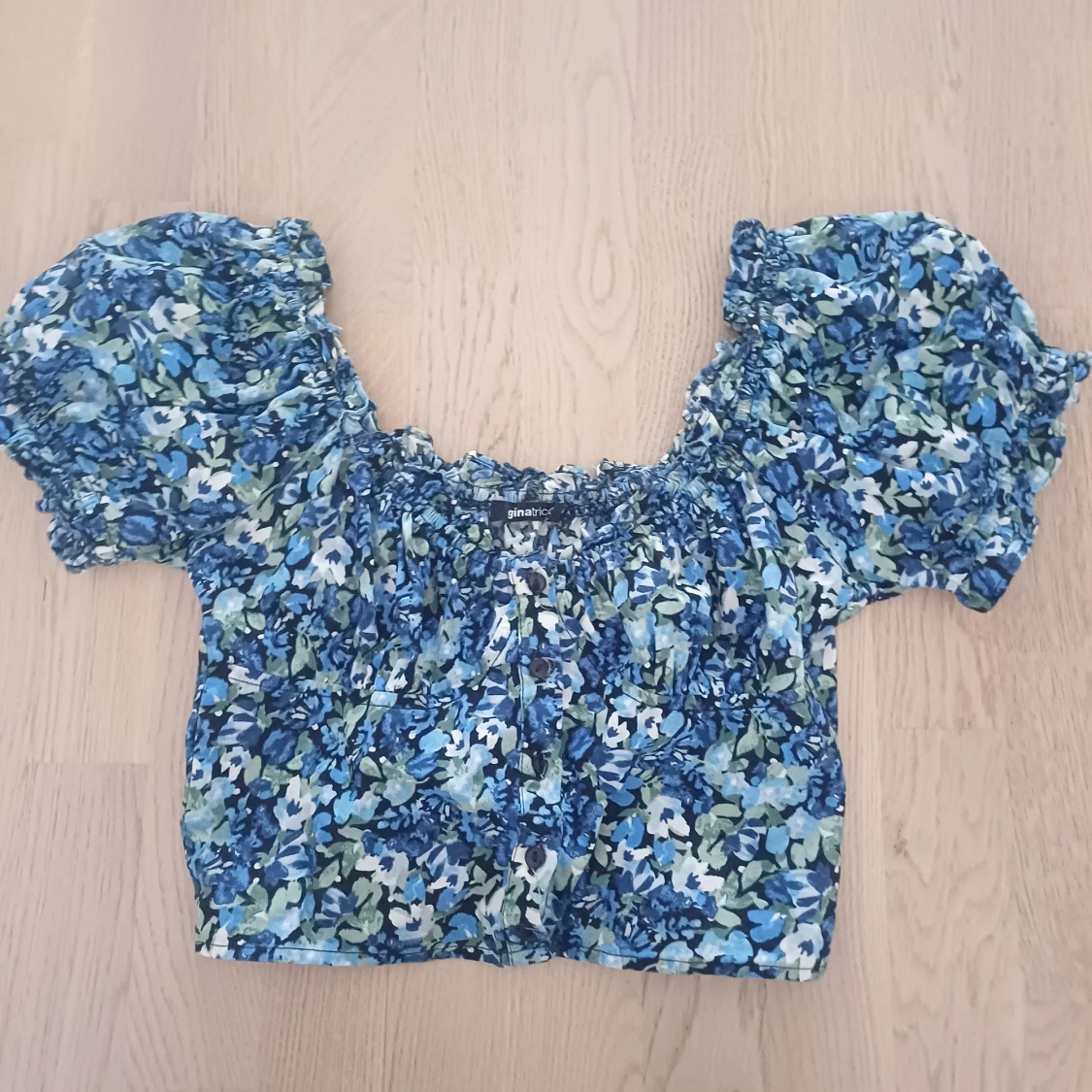 Blommig croppad topp - 3