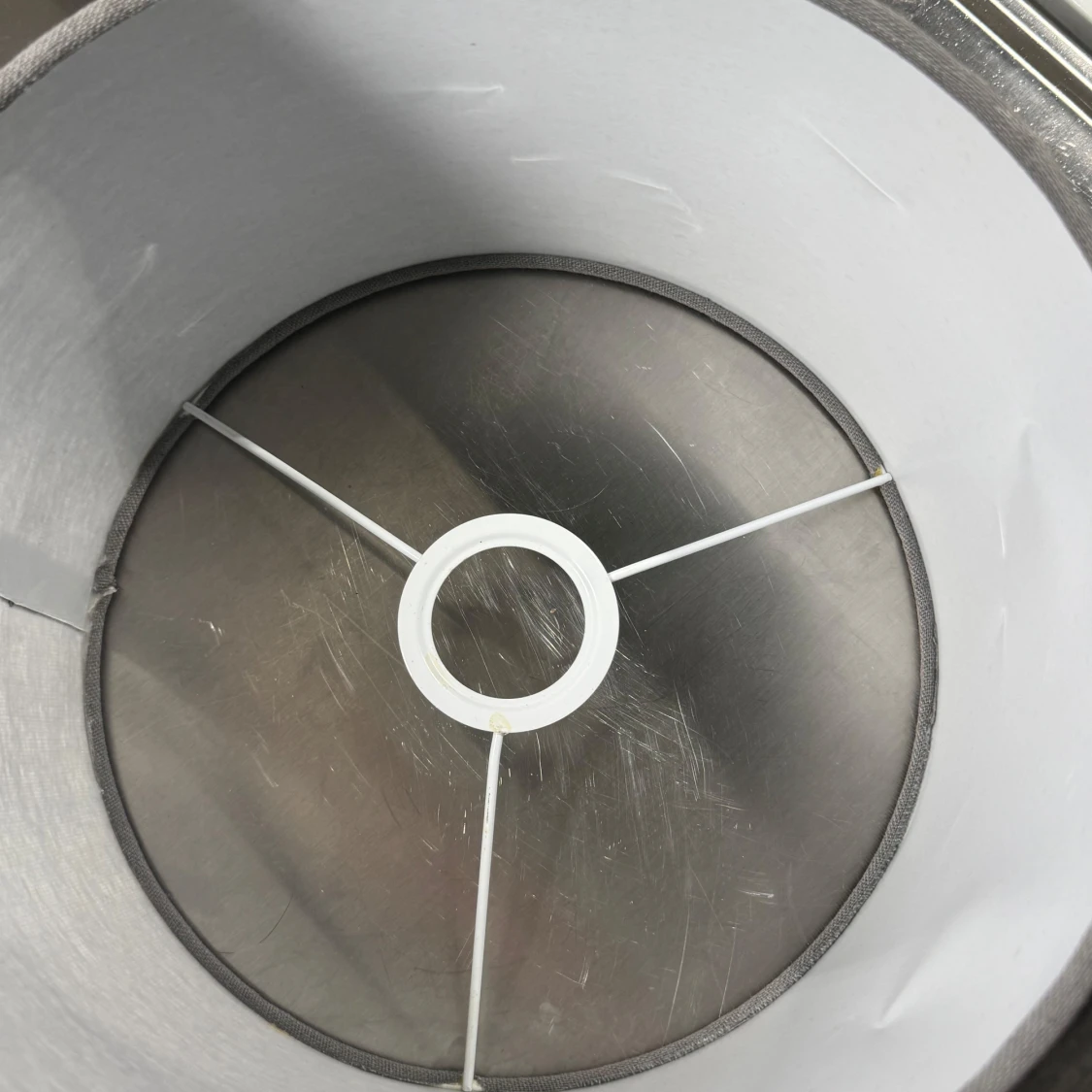 Grå lampskärm i tyg - 90