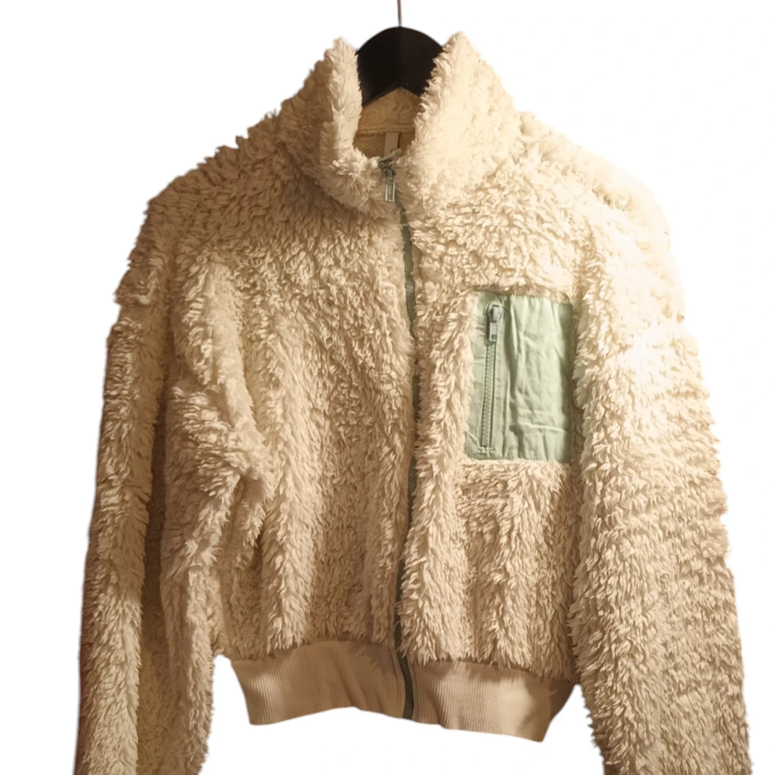 Vit teddyjacka från NLY Trend