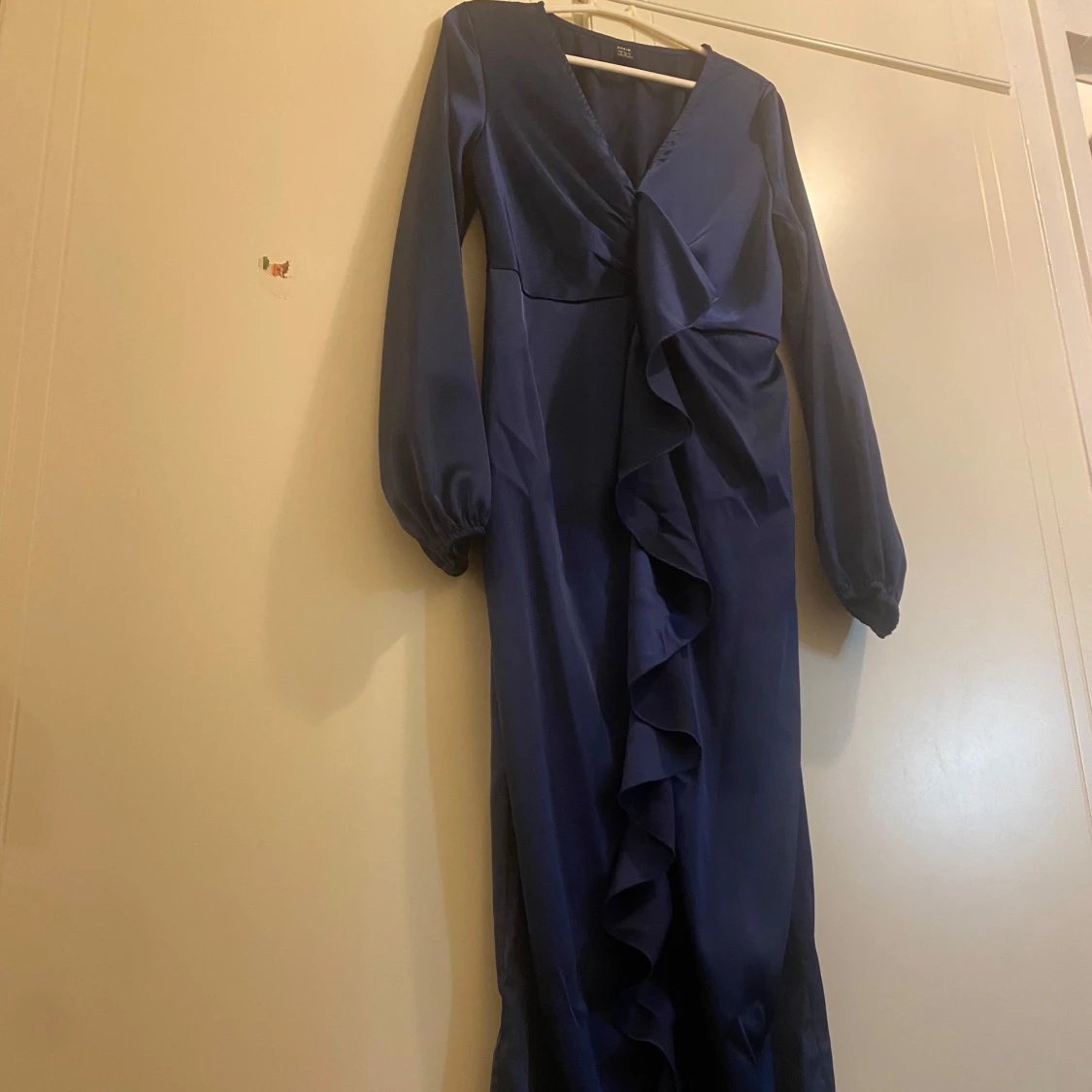 Mörkblå långklänning från Shein - 90