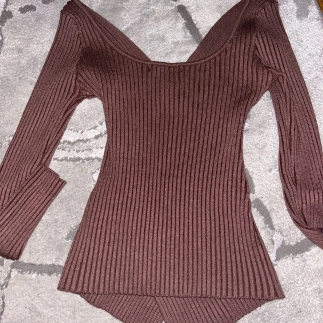 Brun ribbad topp - 90