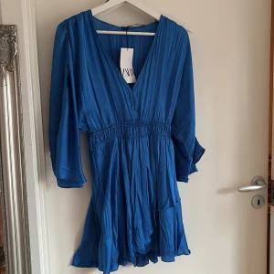 Klänning - Fin helt oanvänd klänning!