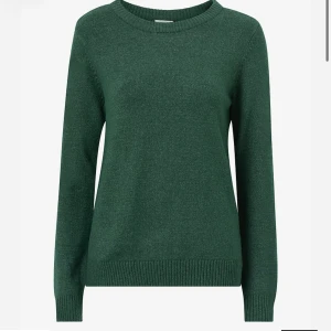 Grön stickad tröja - Säljer en mysig grön stickad tröja i mycket bra skick. Hör av dig vid intresse!