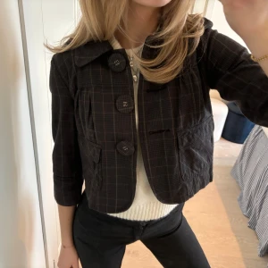 Trekvartsärmad kavaj - Såå fin trekvartsärmad kavaj från only😍 sparsamt använd 