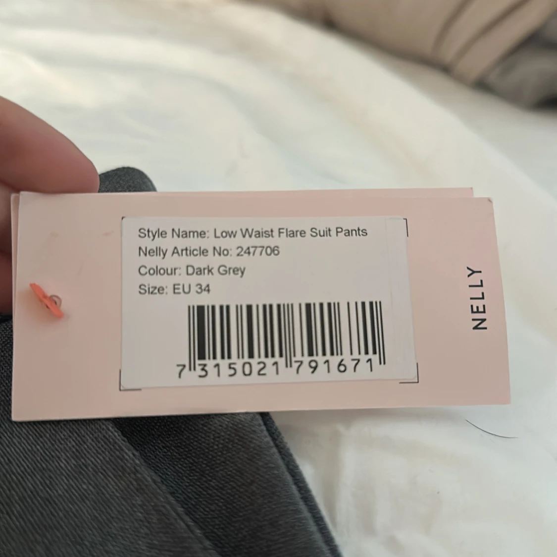 Lågmidjade kostymbyxor (aldrig använda) - 92