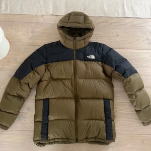 The North Face dunjacka - Snygg dunjacka från The North Face i strl. M  Väldigt bra skick