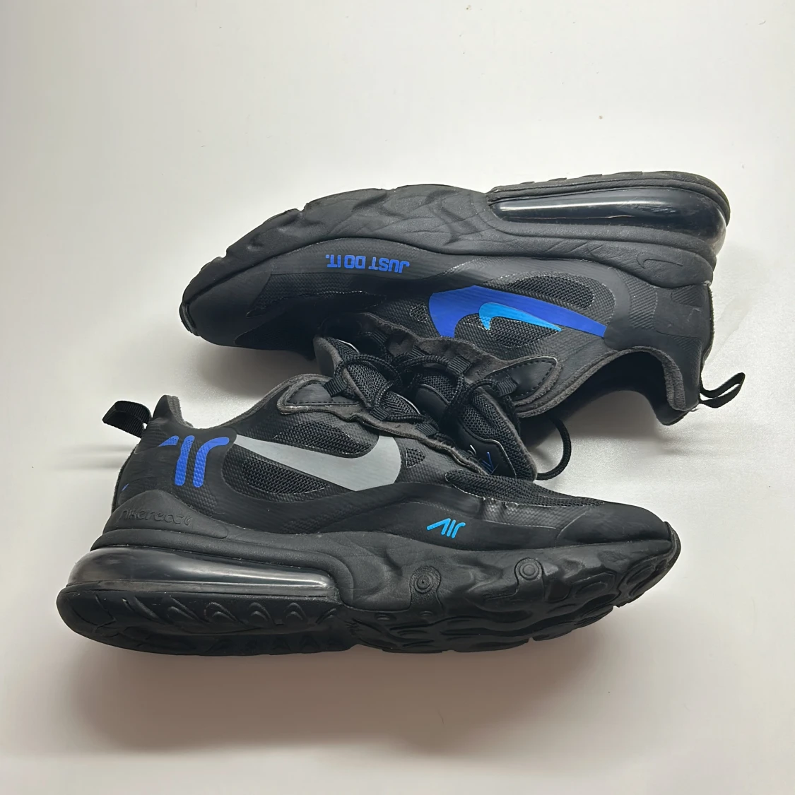 Nike Air Max 270 React