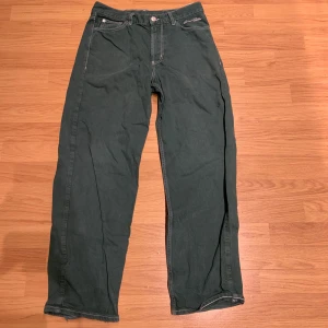 Sweet skate byxor gröna👖👖🟩🟩🟢storlek X small - Storlek xsmal Sweet skate byxor  👖👖 🟩🟩