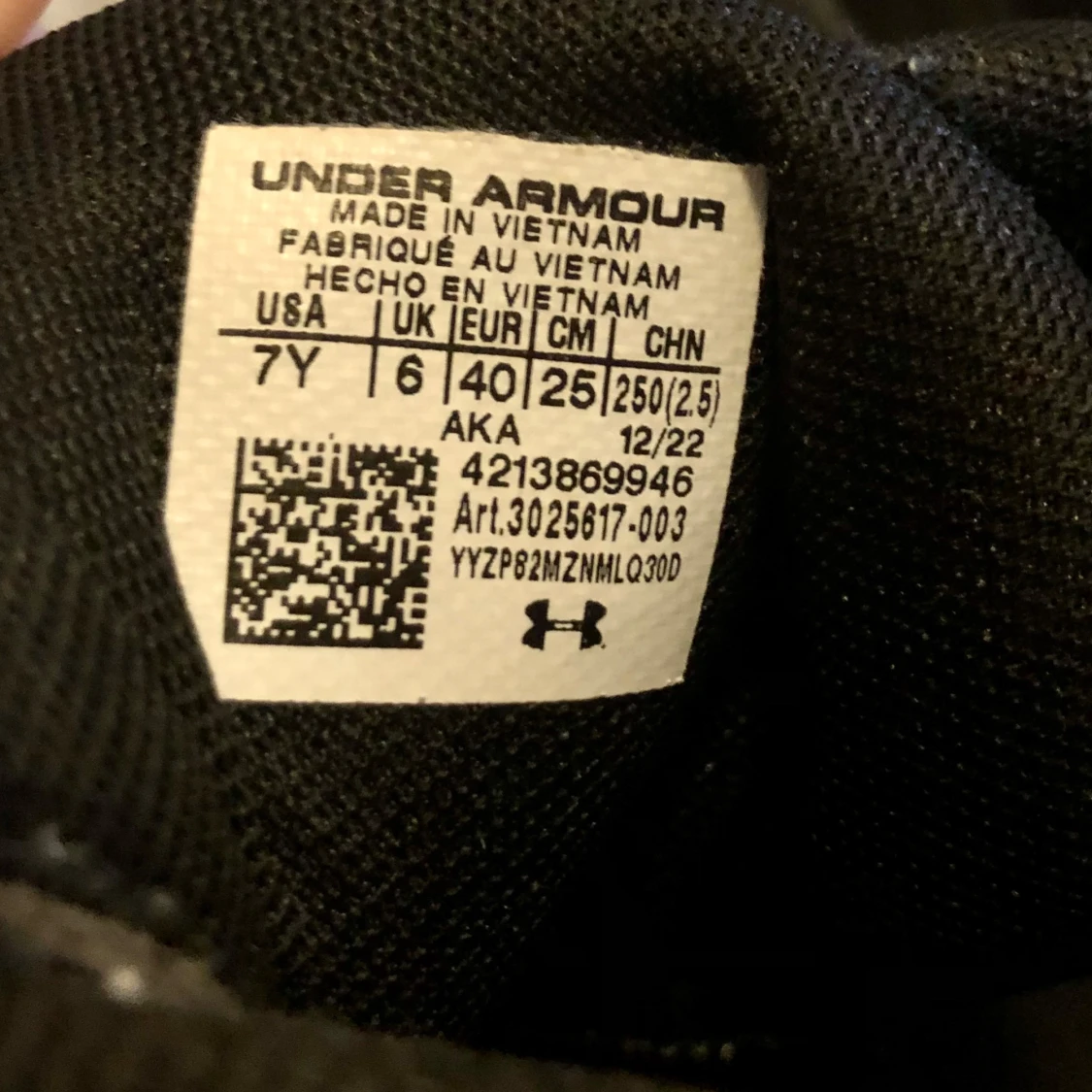 Under Armour svarta sport skor  - 92