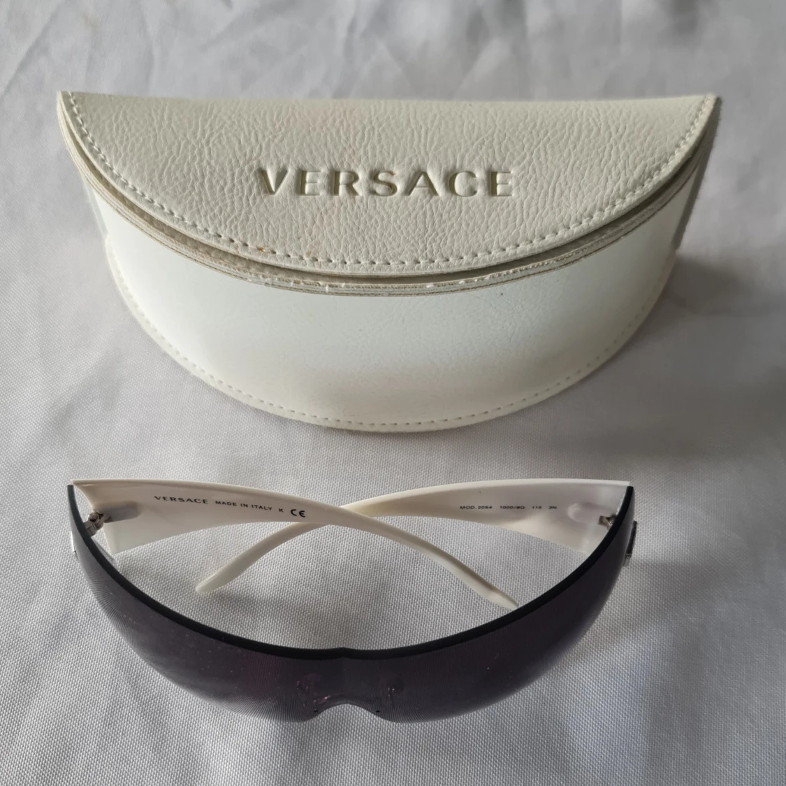 Versace solglasögon  - 90