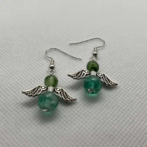 Örhänge  - Nickelfria örhängen i änglar  Frakt tillkommer 