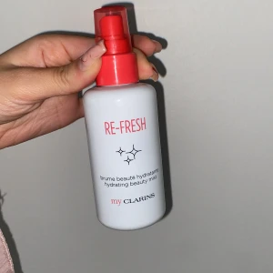 Clarins  - 100 ml oanvänd. 