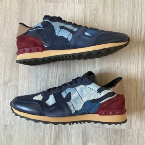 Valentino Rockrunners - Säljer dessa helt nya Valentino Rockrunners i unik CW. Bara att höra av dig för fler bilder/frågor