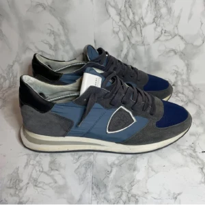 Philippe model - Philippe model prsx i storlek 43 inga defekter och helt nya 