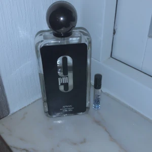 Afnan 9pm + ck defy parfum sample  - Afnan 9pm har 50ml av 100ml i sig och ck defy parfum har 0.5 ml ish