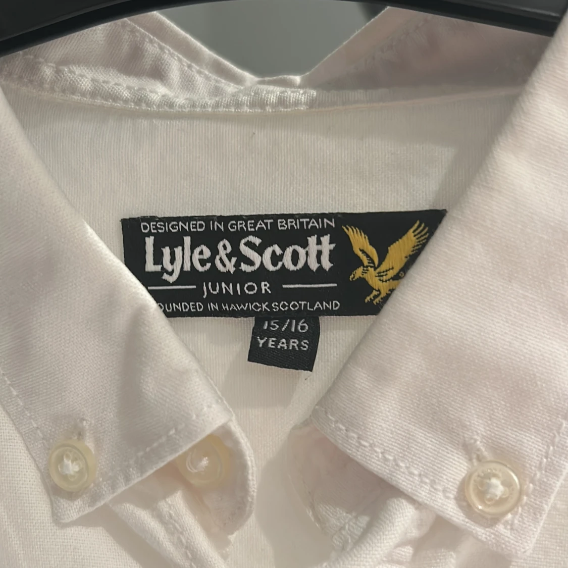 Vit skjorta från Lyle & Scott - 90