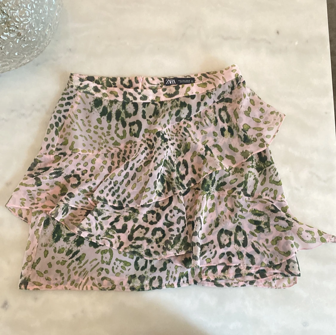 Leopard kjol ifrån ZARA 🐆💚🩷