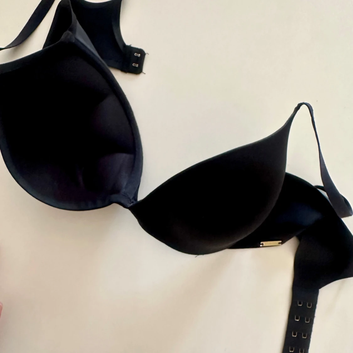 Svart push-up bh  - 93