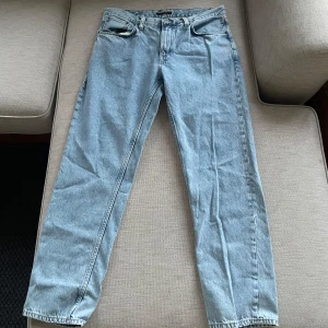 Nudie jeans baggy - Nudie äkta jeans  W:36 L:32
