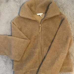 Teddy bear ziphoodie - Fint skick, använd några gånger. 