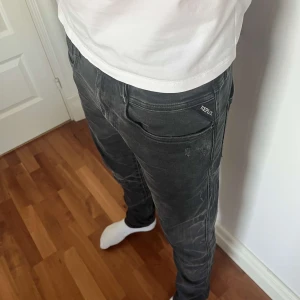 Replay jeans - Replay jeans i bra skick | storlek W33 L32 | modell hyperflex.