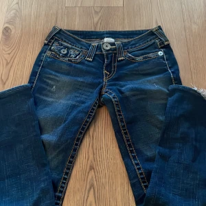 True religion jeans - Ett par jätte fina true religion jeans i bra skick 💕