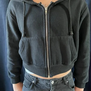 Sip hoodie - En super fin sip hoodie som är storlek XS. Och tyvärr inte kommer till användning.💘