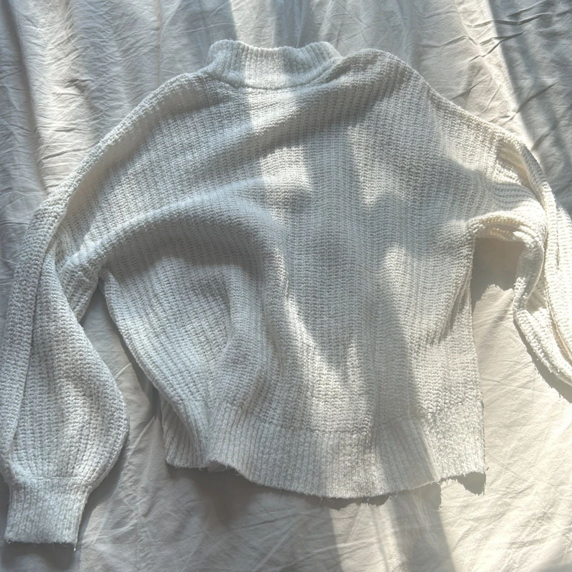 Stickad vit tjocktröja - 90