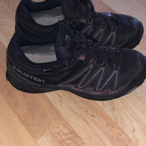  Det har inte använts så mycket  -  Det är jätteskönt att gå med 