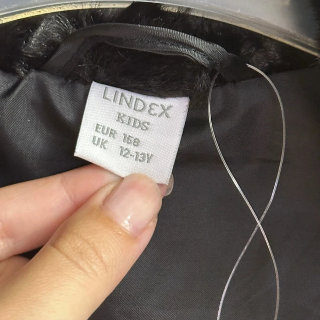 Svart pälsjacka - 92